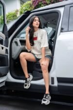 Vintage Mickey Mouse Oversized T-Shirt for Women – Iconic & Trendy - Image 5